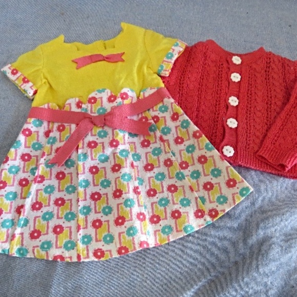 American Girll Kit's Photographer Dress and Sweater - Picture 1 of 4